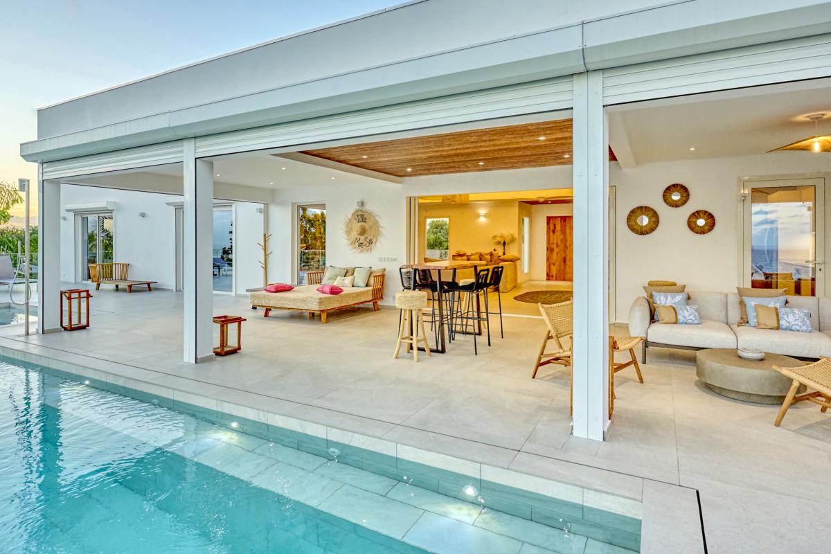 6.Location villa de luxe piscine vue mer Ste Anne Guadeloupe_Terrasse